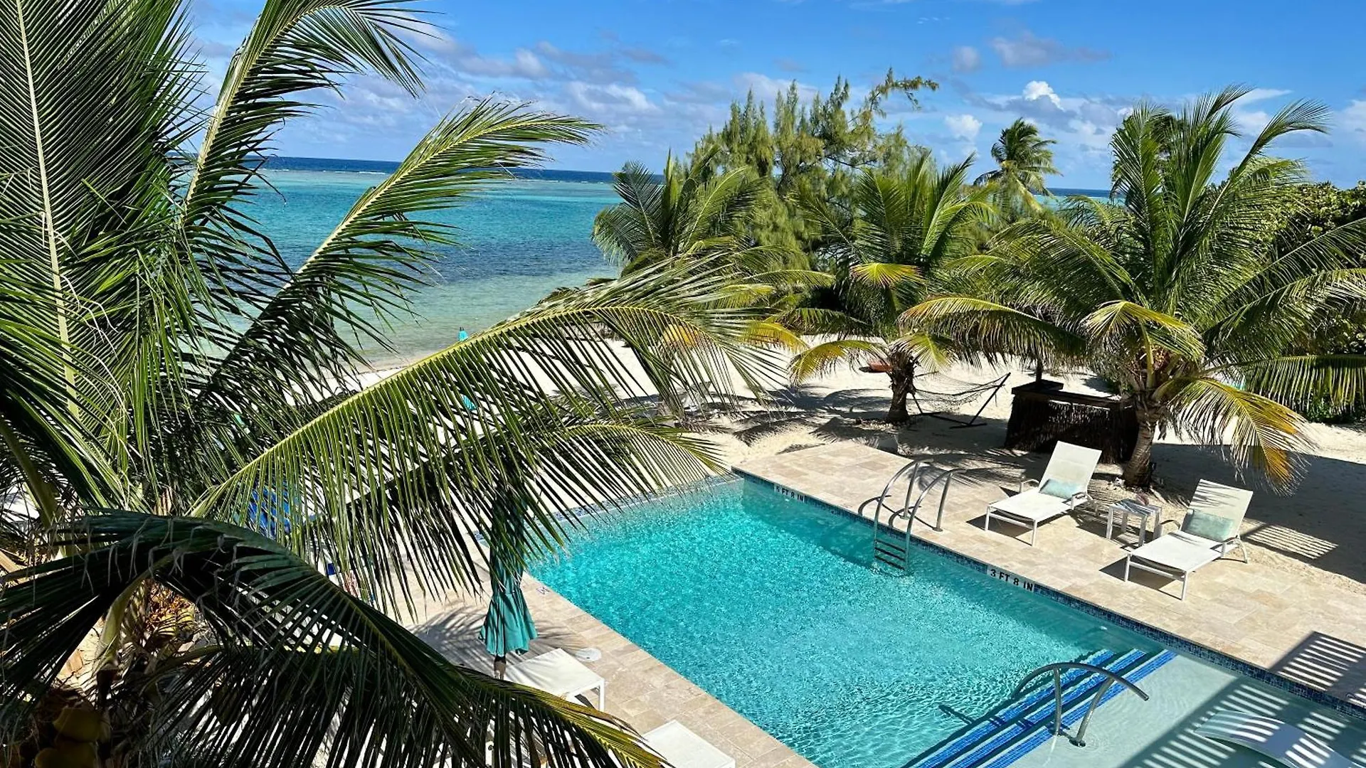 The One Love At Cottages Sand Bluff 0*,